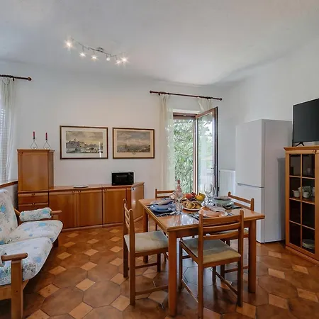 Charming La Gelosia Few Min From Lake: 2Br Monvalle Apartment - Happy Rentals Monvalle